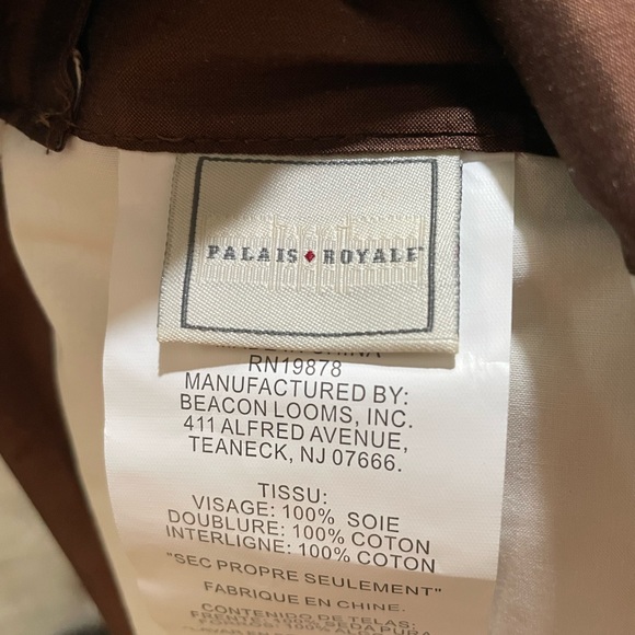 12 Double lined silk drapes - Picture 5 of 5